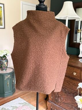 Zara Textured Rust Brown Bouclé Vest XL